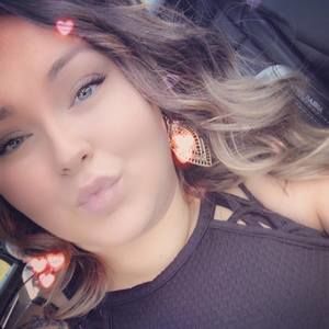 Meet your Posher, Darcia